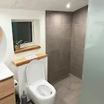 بيت للعطل Architect-designed House In