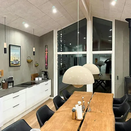 Architect-designed House In Juelsminde (Hedensted)