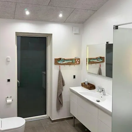 Architect-designed House In بيت للعطل *