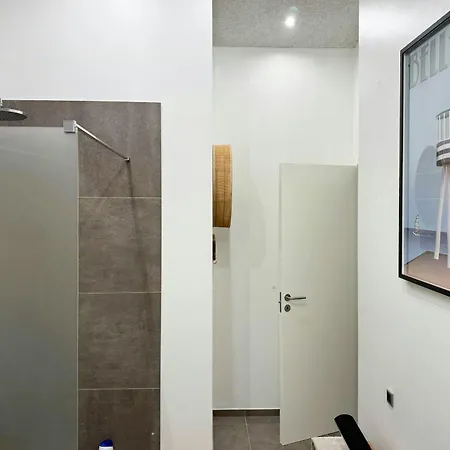 Architect-designed House In بيت للعطل جويلسميندي