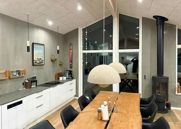 Architect-designed House In Juelsminde (Hedensted)