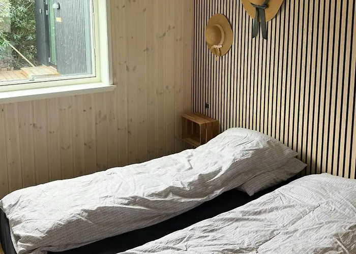 Дом отдыха Architect-designed House In *