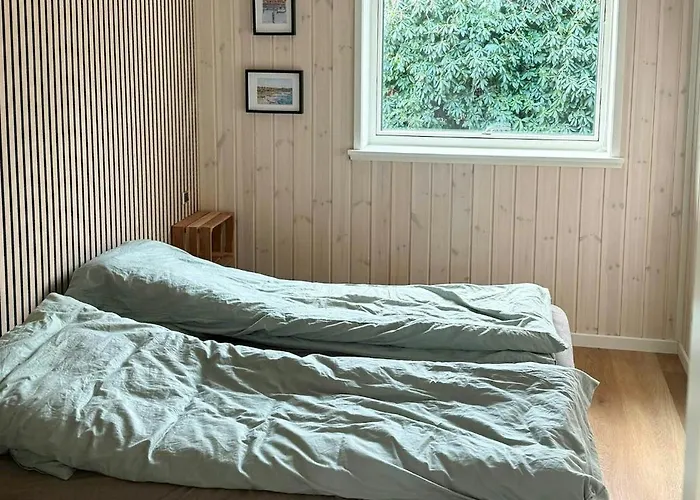 Дом отдыха Architect-designed House In